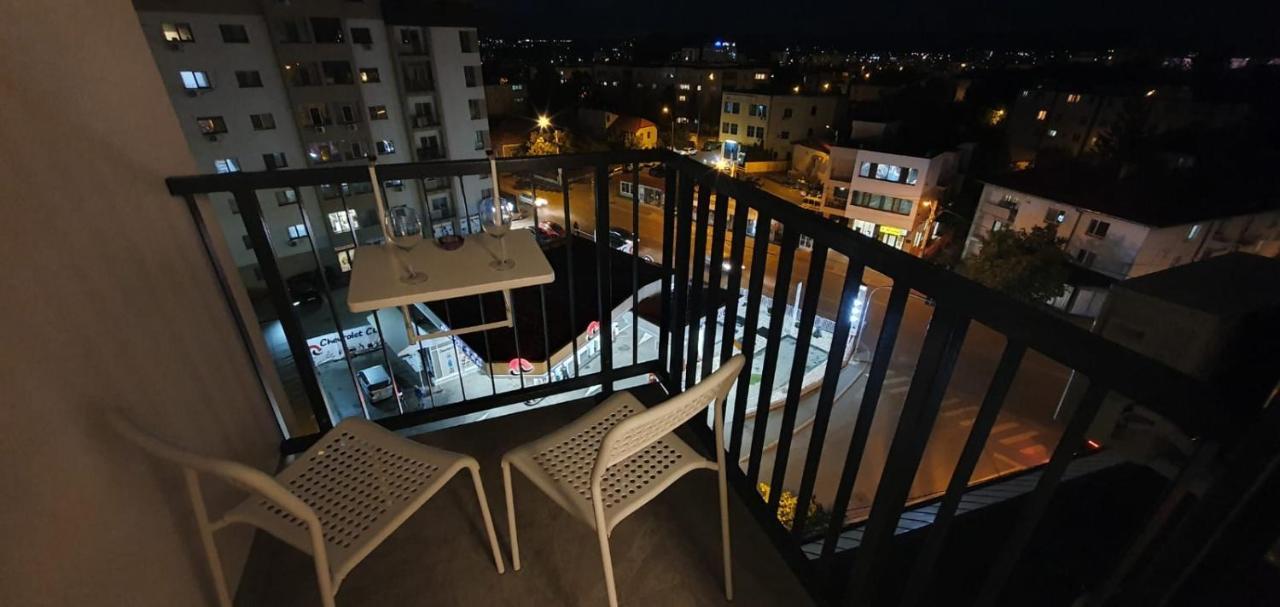 Ferienwohnung Welcome In Central Piteşti Exterior foto